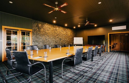 Hepburn Springs House | The Amalfi 20 bedrooms, exclusive use