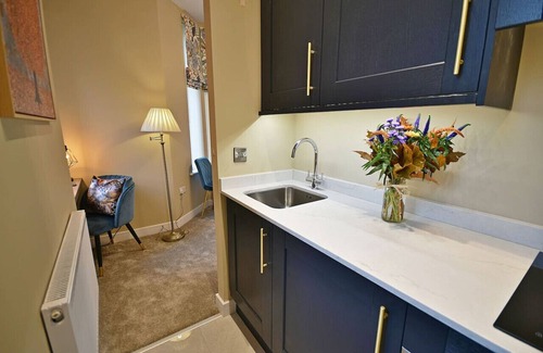 Rawtenstall Condo | The Amalfi Suite at Moat House