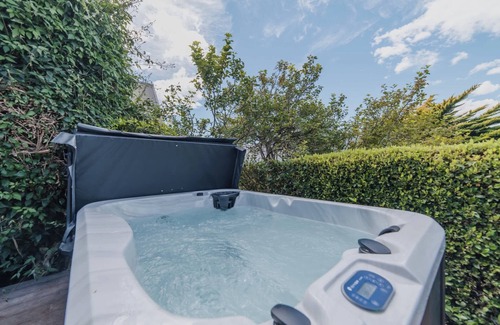 Lake Tekapo House | The Andromeda Hideaway - 6BR,Hot tub, BBQ