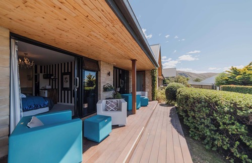 Lake Tekapo House | The Andromeda Hideaway - 6BR,Hot tub, BBQ