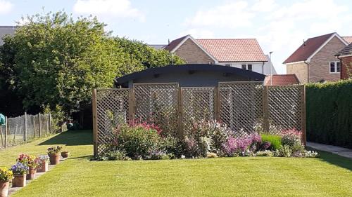 Elmswell House | The Annexe, Cornfields