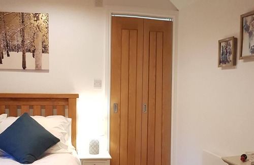 Newborough Cottage | The Annexe - Cosy Character Cottage-A hidden gem!