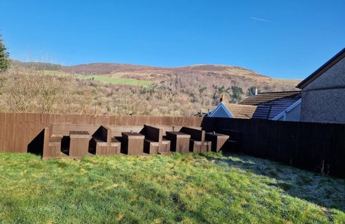 Mountain Ash Apartment | The apartment is suitable for a couples or for a single travellers.