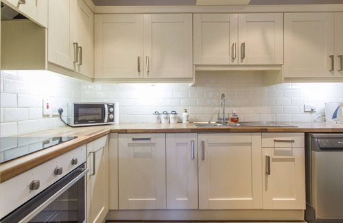 Beaumont Apartment | The Artane Self Catering