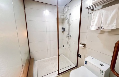 Zhuhai Hotel | The Artist Hotel Sanzao Chinatown Market