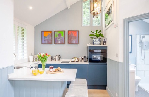 Dorking House | The Artist's Studio - Dorking