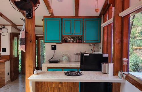 Chhota Shimla Apartment | The Attic Suite at Shimla Gypsy with 360° view and a sky roof