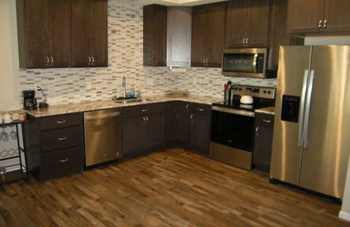Thompson House | THE AUGUSTUS HOUSE NEW Superb 3-bedroom townhome in Hallsville