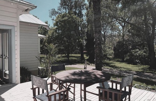 Blayney House | The Avenue Anahdale - Hidden 2.7 Acre Estate in town