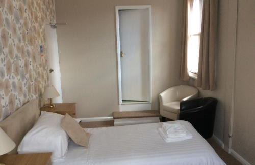 Grantham Hotel | The Avenue Hotel