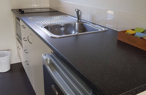 Whanganui Hotel | The Avenue Hotel