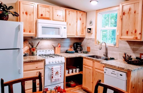 Catoosa House | The Aviary at Redbud Valley Lodge