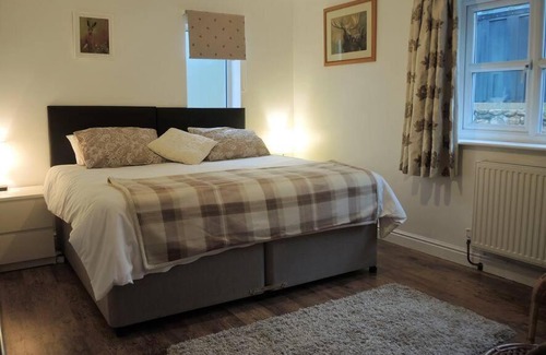 Llanfyllin House | The Aviary