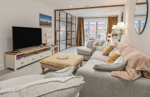 Northwold Cottage | THE BAKER'S OVEN, with a garden in Downham Market