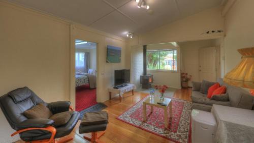 Glen Innes Bed & Breakfast | The Bank Guesthouse Glen Innes