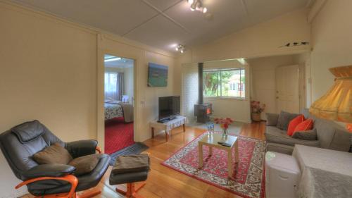 Glen Innes Bed & Breakfast | The Bank Guesthouse Glen Innes