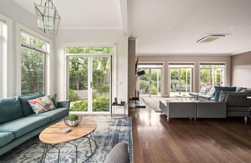 Beechworth House | The Banks