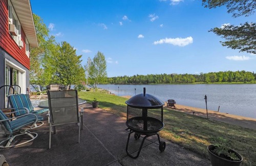 Onaway House | The Banks - Secluded WATERFRONT gem! Kayaks and Canoes included! home