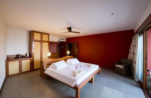 Hanimaadhoo Resort | The Barefoot Eco Hotel