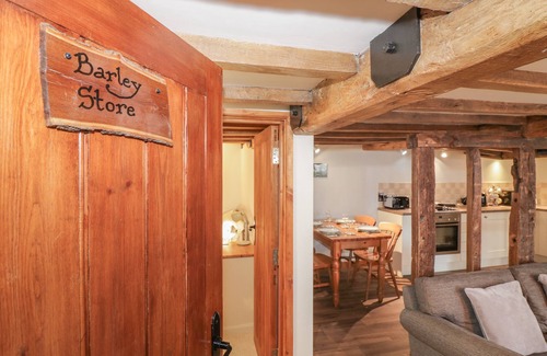 Strefford Apartment | THE BARLEY STORE, family friendly, with a garden in Strefford