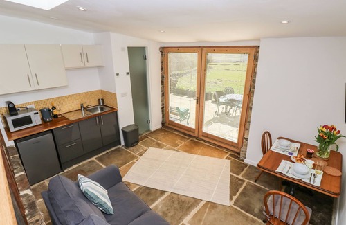 Sowerby Bridge Cottage | THE BARN AT CROW HILL SHAW FARM, romantic in Sowerby Bridge