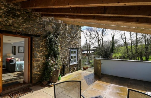 Llandrindod Wells House | The Barn at Glanoer
