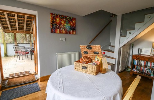 Llandrindod Wells House | The Barn at Glanoer
