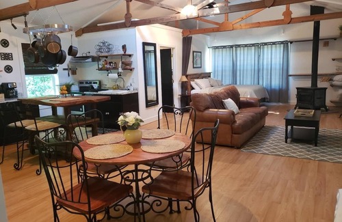 Hendersonville House | The Barn at Slick Rock