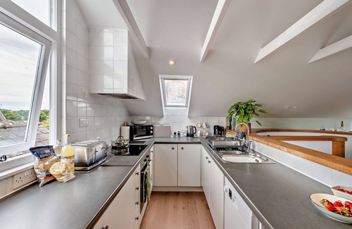 Chilham House | The Barn - Chilham - Two Bedroom House, Sleeps 4