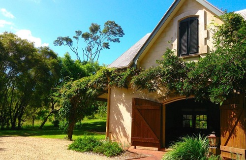 Federal House | The Barn - French Provincial Accommodation