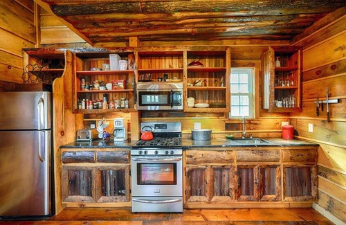 Pocono Lake House | The Barn on Stoney Hollow