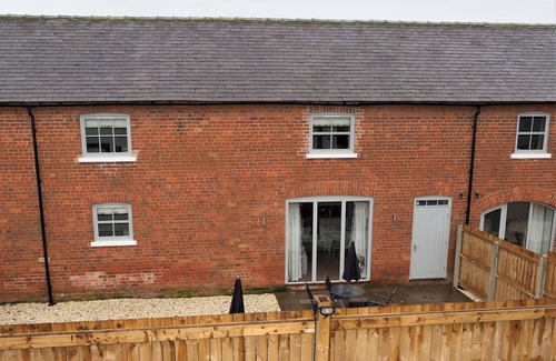 Cottingham Apartment | The Barn, two bedroom ground floor apartment. Wolds Way Holiday Cottages
