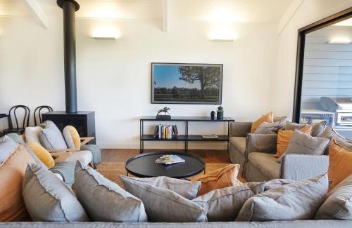 Waverly House | The Barn - Unique Luxury Stay