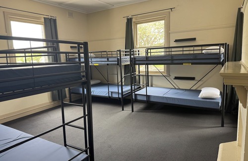 Redfern Hostel | The Bat & Ball Hostel