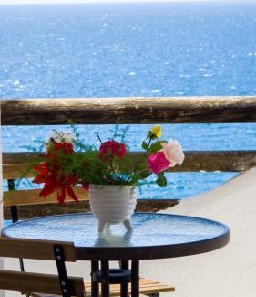 Sarande Apartment | The Bay Apartments
