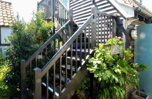 Thorpeness Cottage | The Bay Tree Studio - sleeps 2 guests in 1 bedroom