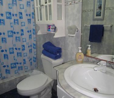 Campamento Pinones House | The Beach Guesthouse