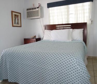 Campamento Pinones House | The Beach Guesthouse