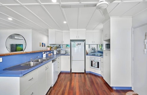Holloways Beach House | The Beach House at Holloways with Pool