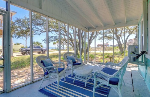 Alligator Point House | The Beach Nest - A Newly Renovated Paradise!