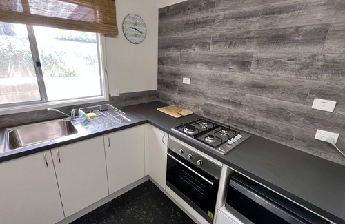 Guilderton House | The Beach Shack - OCEAN VIEWS, CLOSE TO THE BEACH
