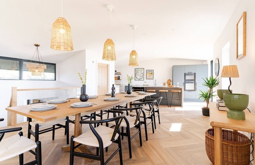 Widemouth Bay House | The Beacon is a five bedroomed terraced seafront retreat with incredible views of Widemouth Bay. It