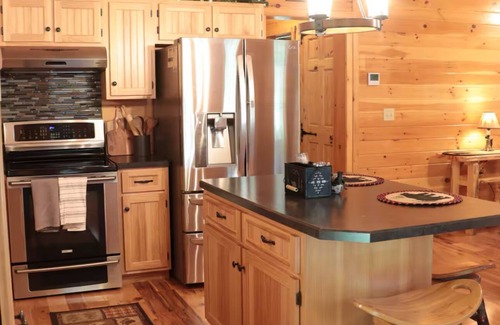 Saxton Cabin | The Bear Den - Spacious Cabin with Covered Boat Storage 5 miles to Raystown Lake