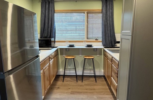 Northeast Anchorage Apartment | The Bear Den Studio in Anchorage