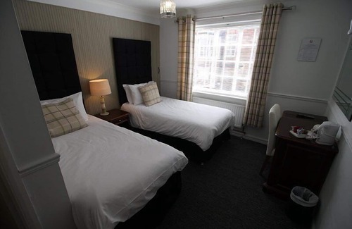 Wantage Hotel | The Bear Hotel
