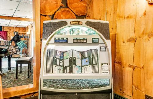 Presque Isle House | The Bear Lodge