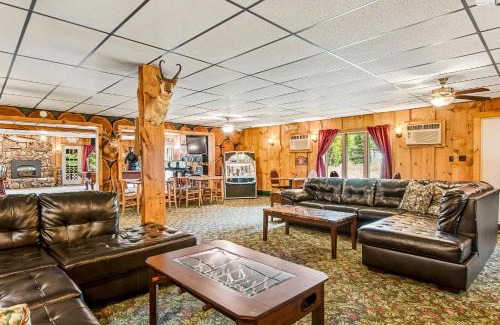 Presque Isle House | The Bear Lodge