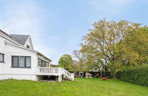 Kortenberg House | The Beautiful White Villa