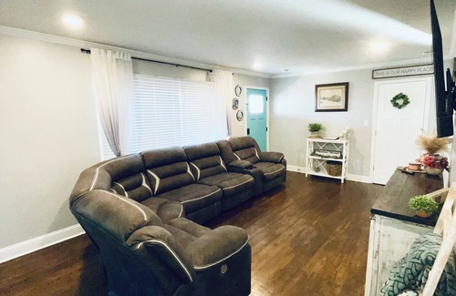 Manchester House | The Beauty Lounge Guest House