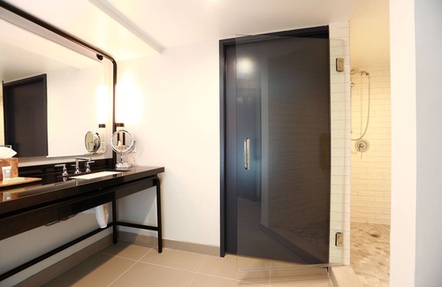 Northeast Dallas Hotel | The Beeman Hotel